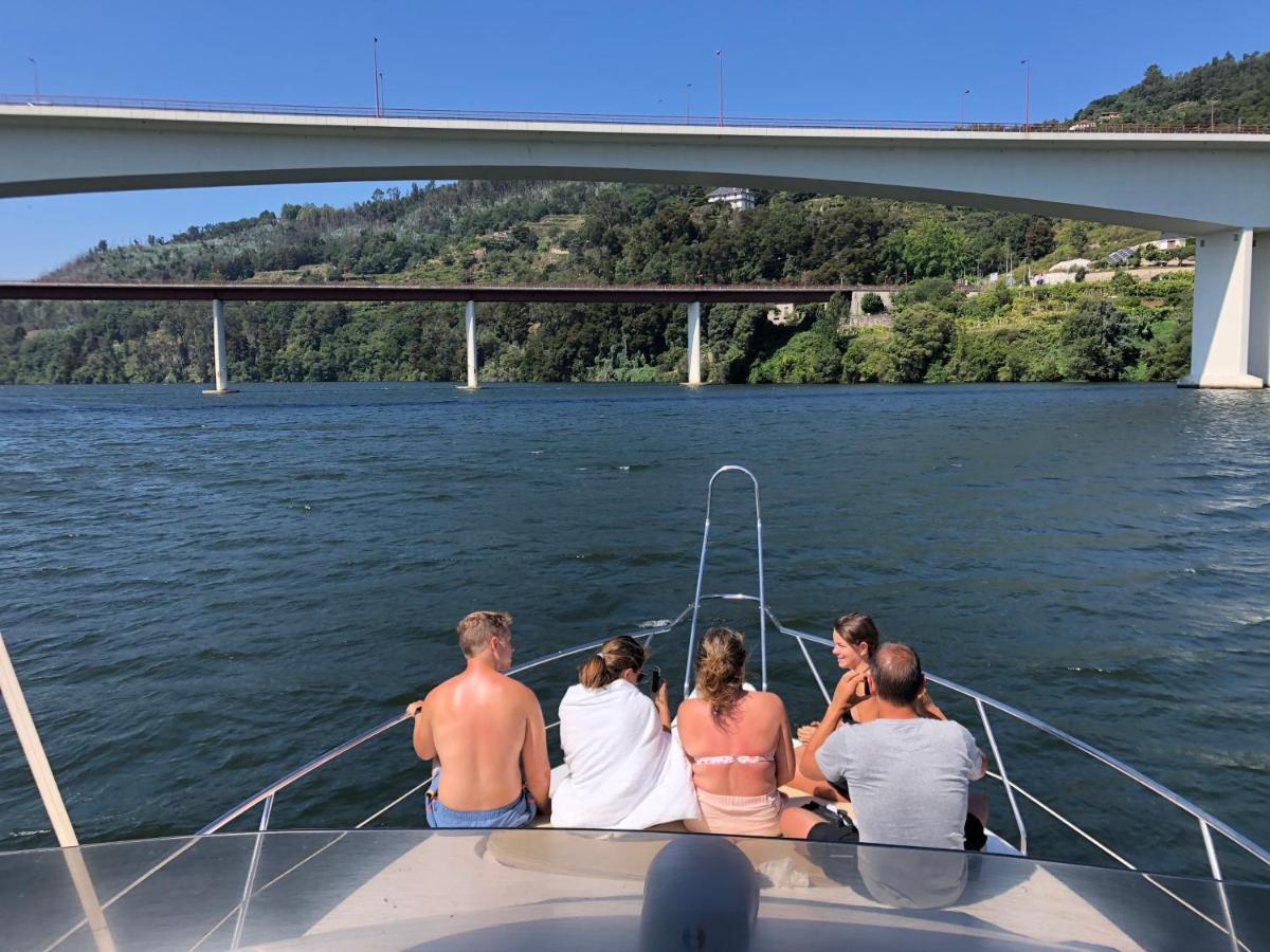Aquadouro Yacht Radames - Sleep Boat Experience Hotel Castelo de Paiva Kültér fotó