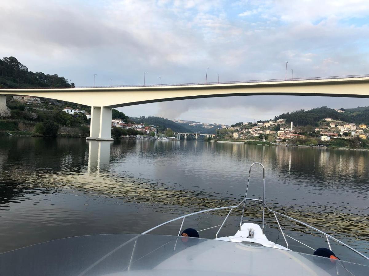 Aquadouro Yacht Radames - Sleep Boat Experience Hotel Castelo de Paiva Kültér fotó