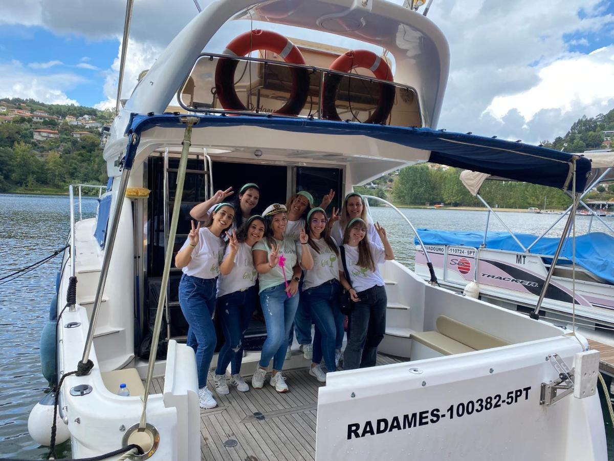 Aquadouro Yacht Radames - Sleep Boat Experience Hotel Castelo de Paiva Kültér fotó